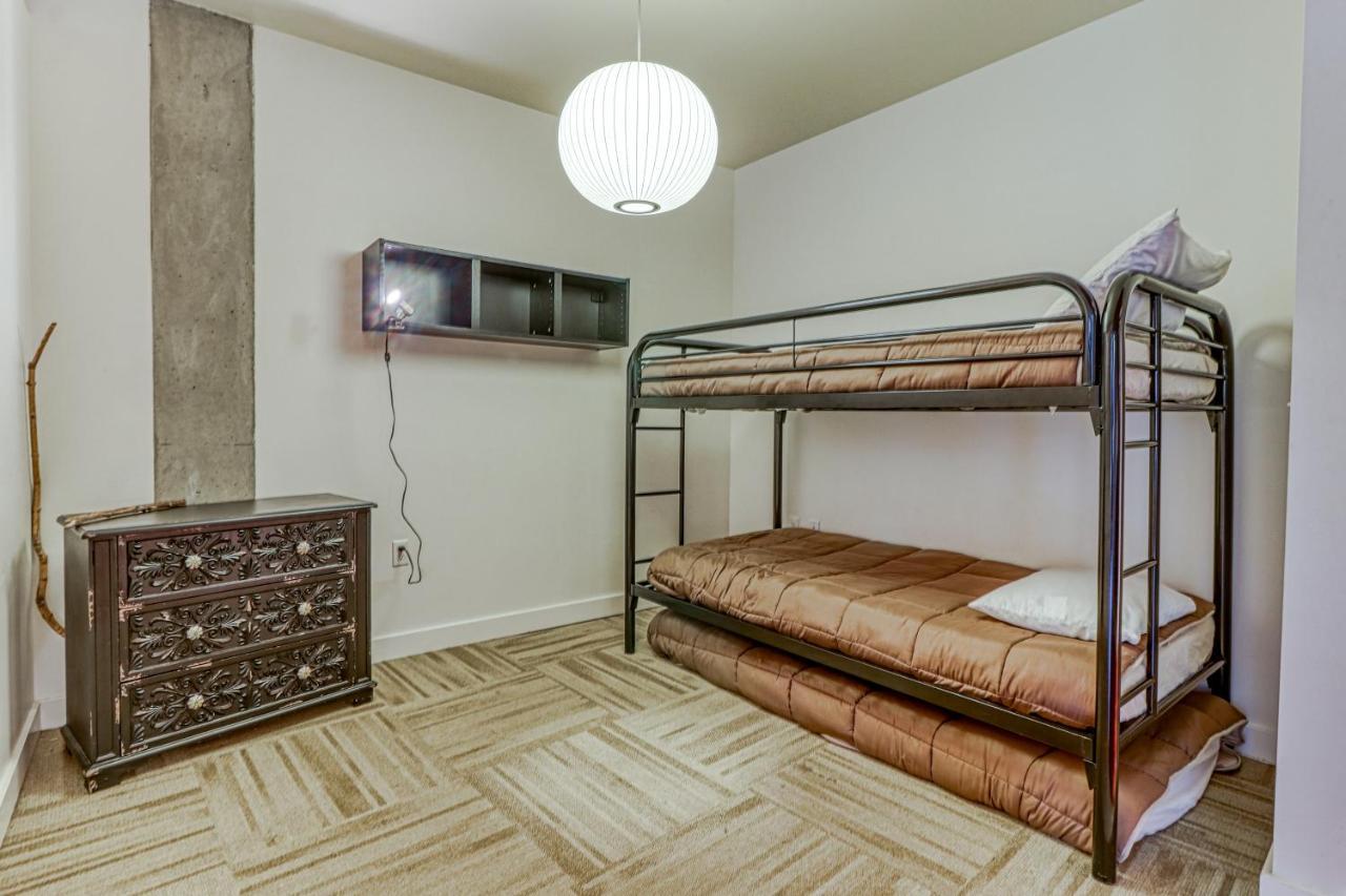 ホテル Oak Street Lofts フッド・リバー エクステリア 写真