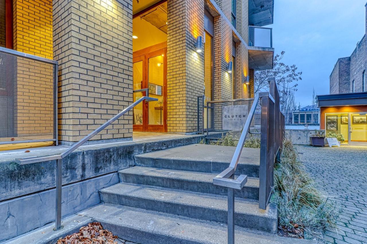 ホテル Oak Street Lofts フッド・リバー エクステリア 写真